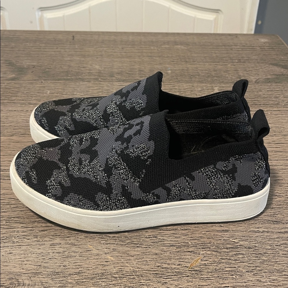 Bernie Mev. | Jenna Slip-On Sneaker Black Gray Metallic Camo Size 37 / 6.5 US - Picture 3 of 8